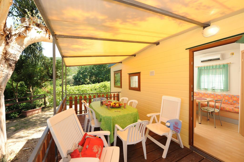 Camping Village Scaglieri Portoferraio Esterno foto